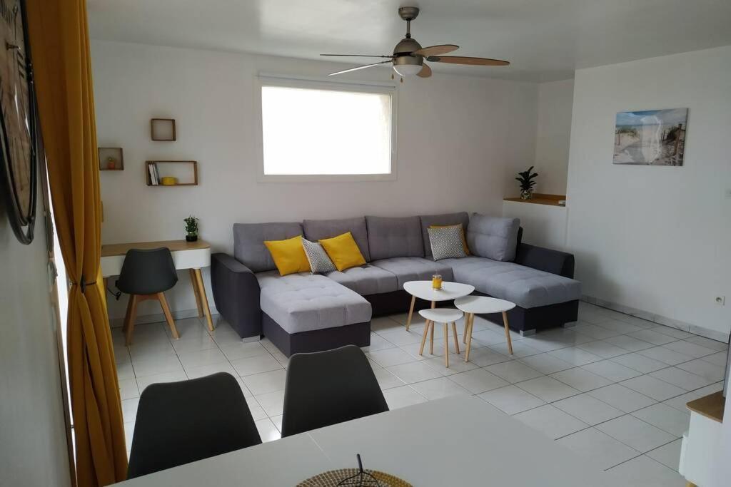 Appartement T3 Spacieux Avec Vue Sur L'Etang De Thau Au 1Er Etage D'Une Villa - Entree Independante Σετ Εξωτερικό φωτογραφία
