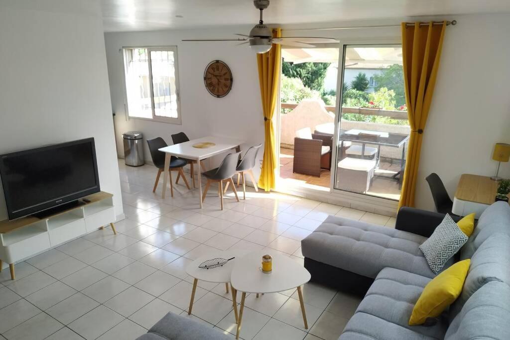 Appartement T3 Spacieux Avec Vue Sur L'Etang De Thau Au 1Er Etage D'Une Villa - Entree Independante Σετ Εξωτερικό φωτογραφία